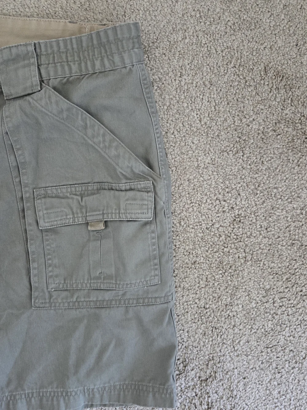 St John's Bay  Light Green Cargo Shorts Men's 42